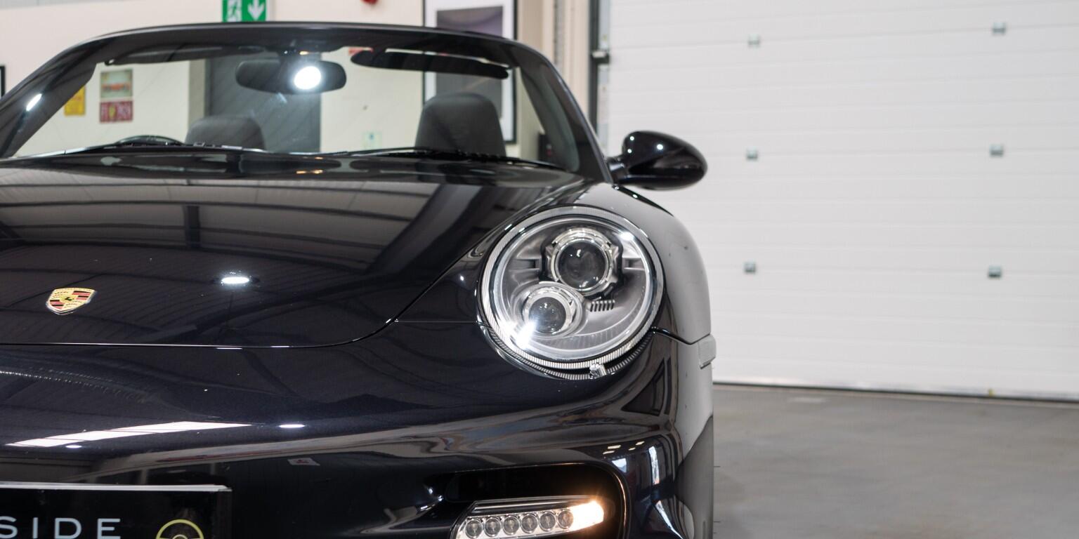Porsche 911 view 41