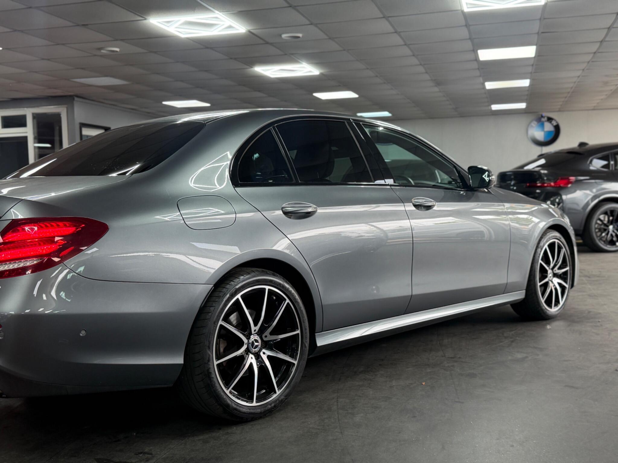 Mercedes-Benz E Class view 20