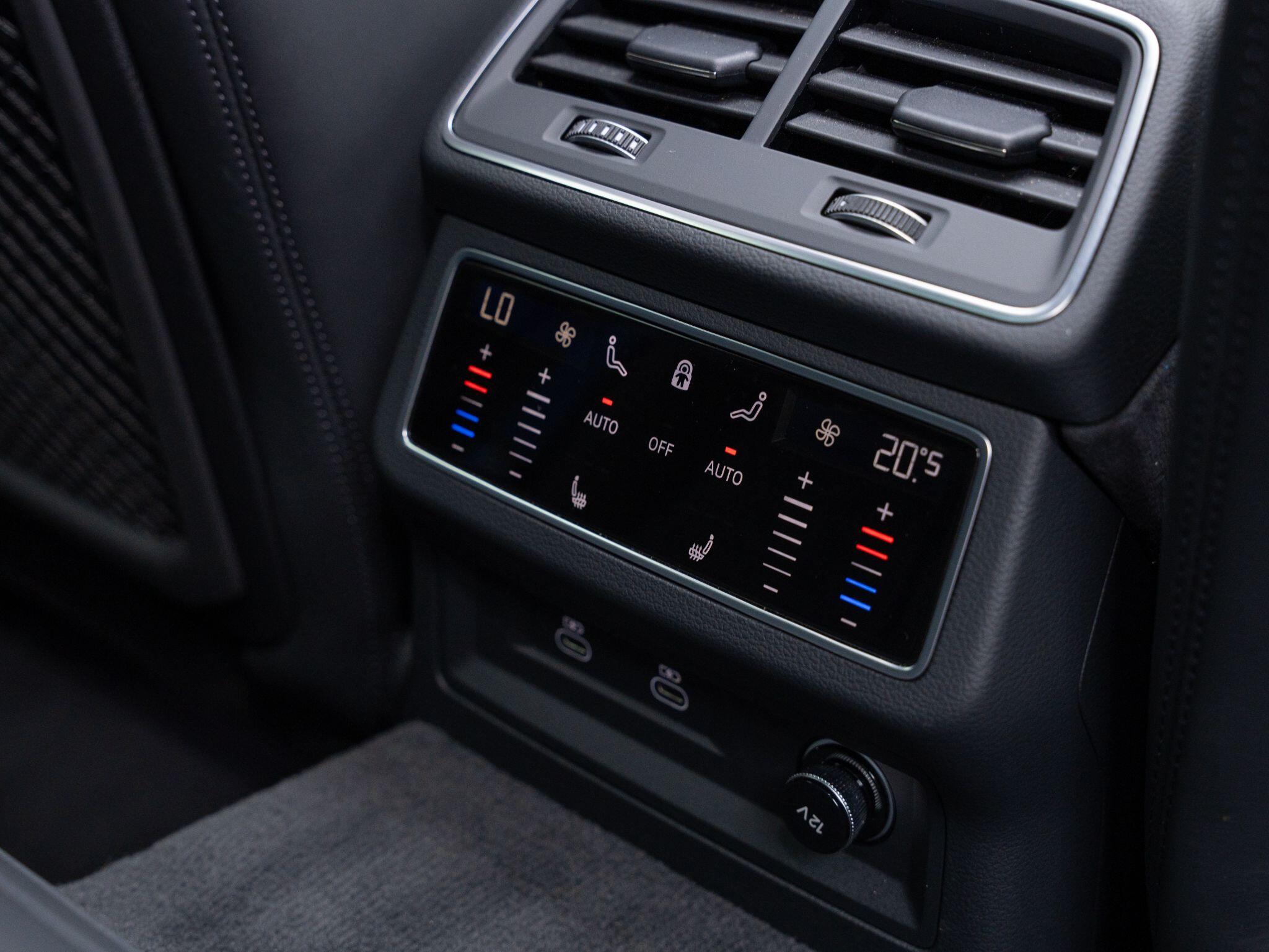 Audi RS6 view 45