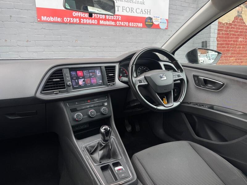 Seat Leon view 9