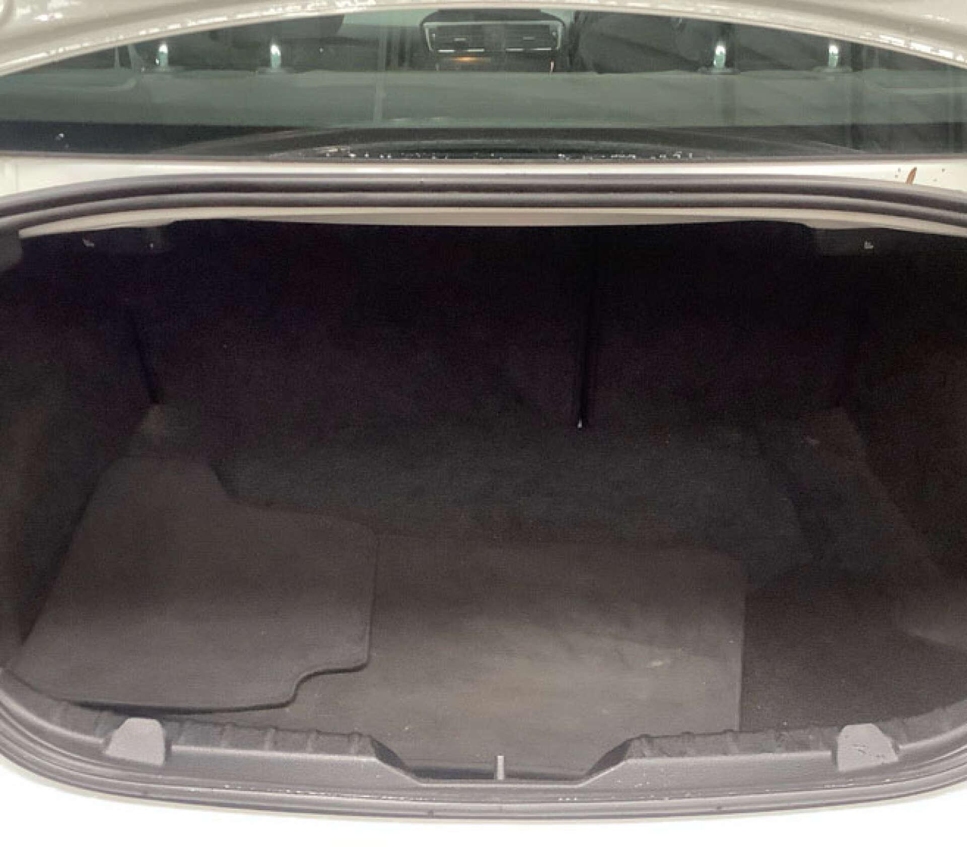 BMW 2 Series view 6