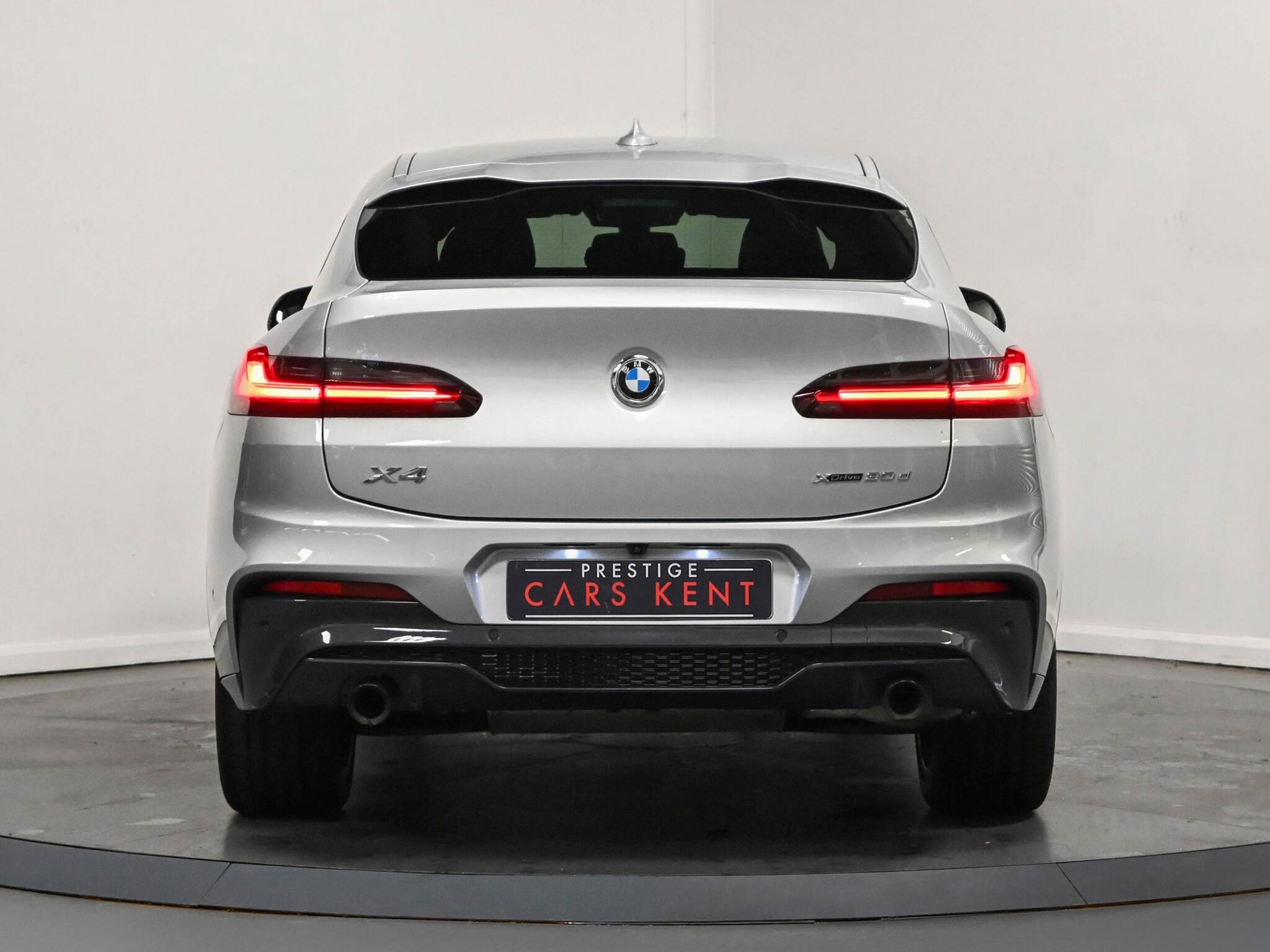 BMW X4 view 22