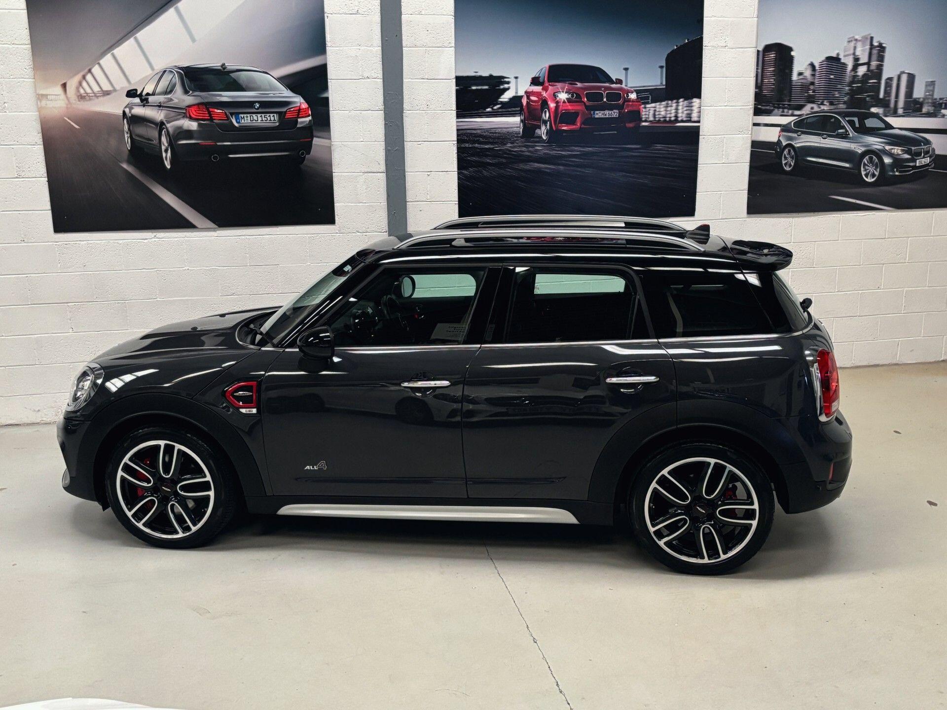 Mini Countryman view 24