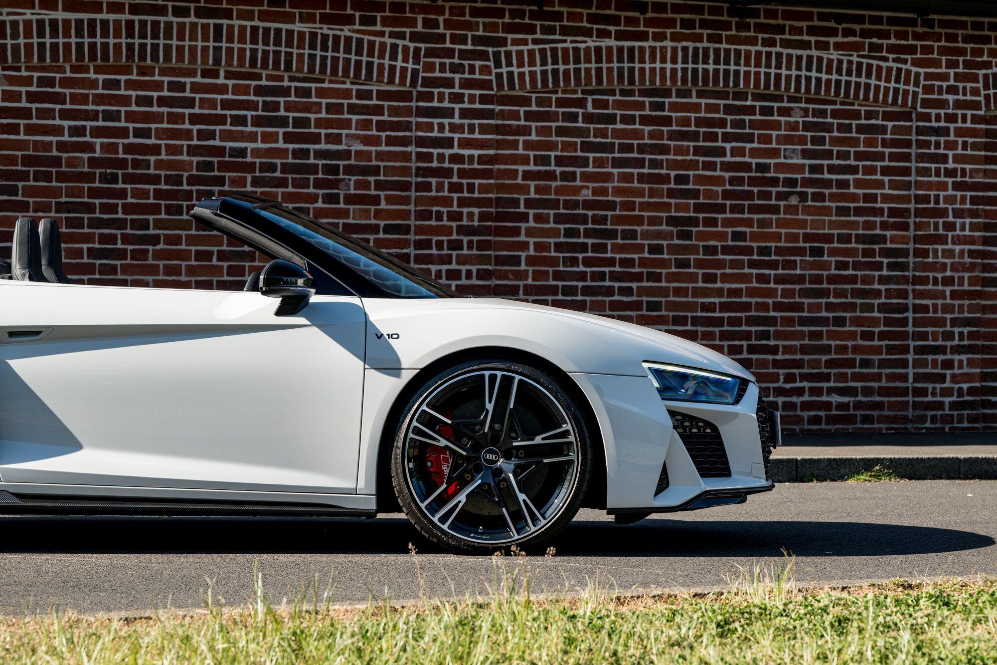 Audi R8 view 37