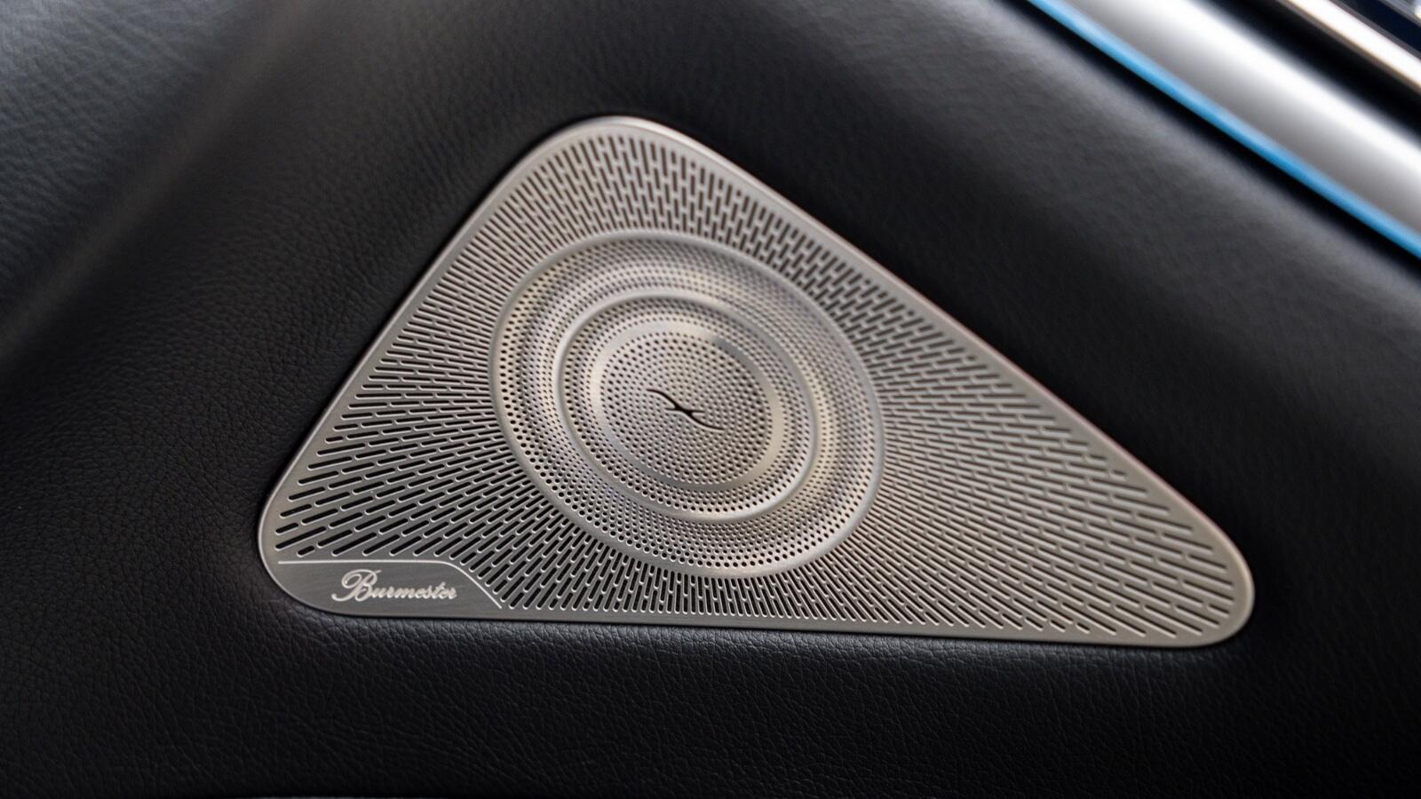 Mercedes-Benz S Class view 34
