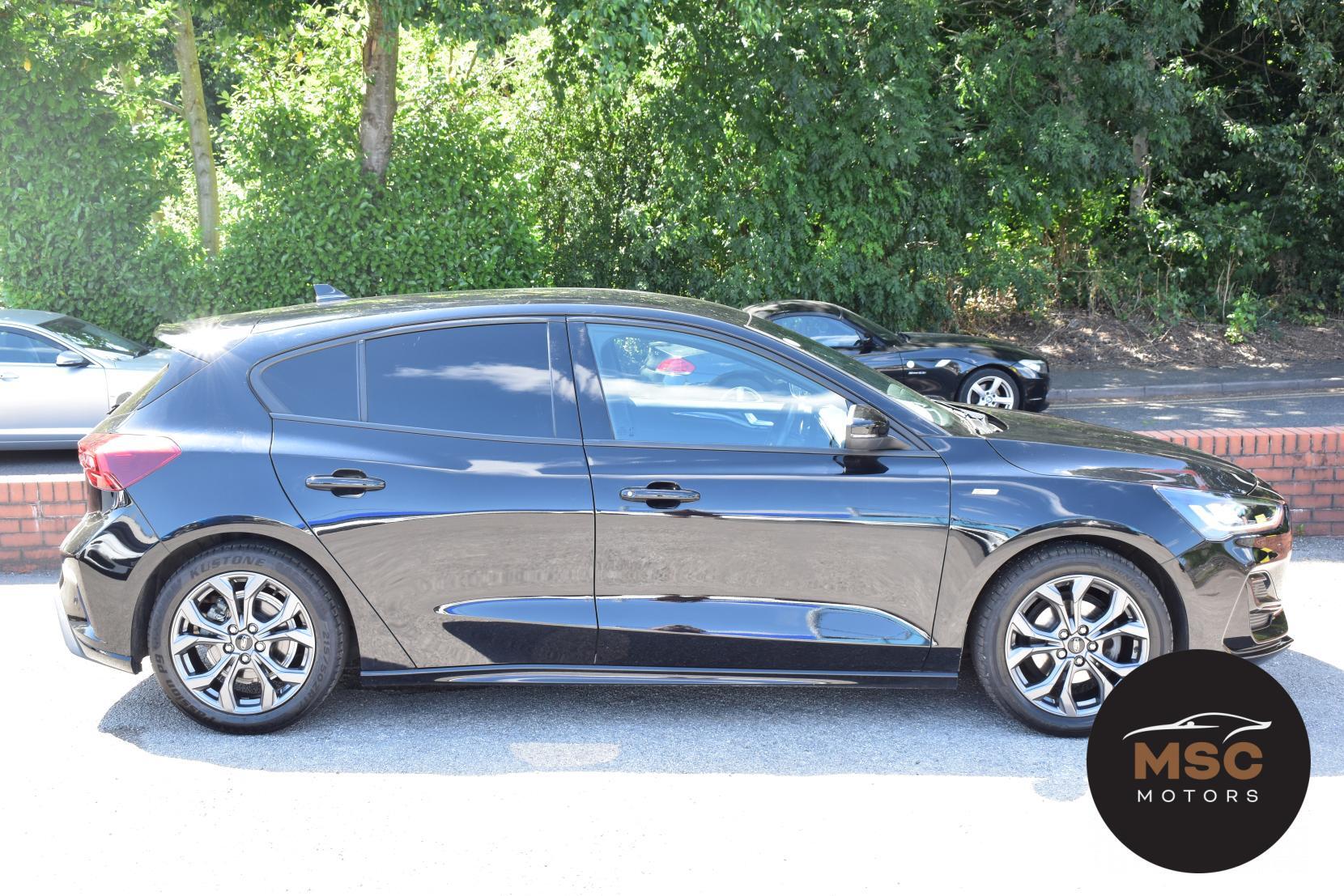 Ford Focus view 21