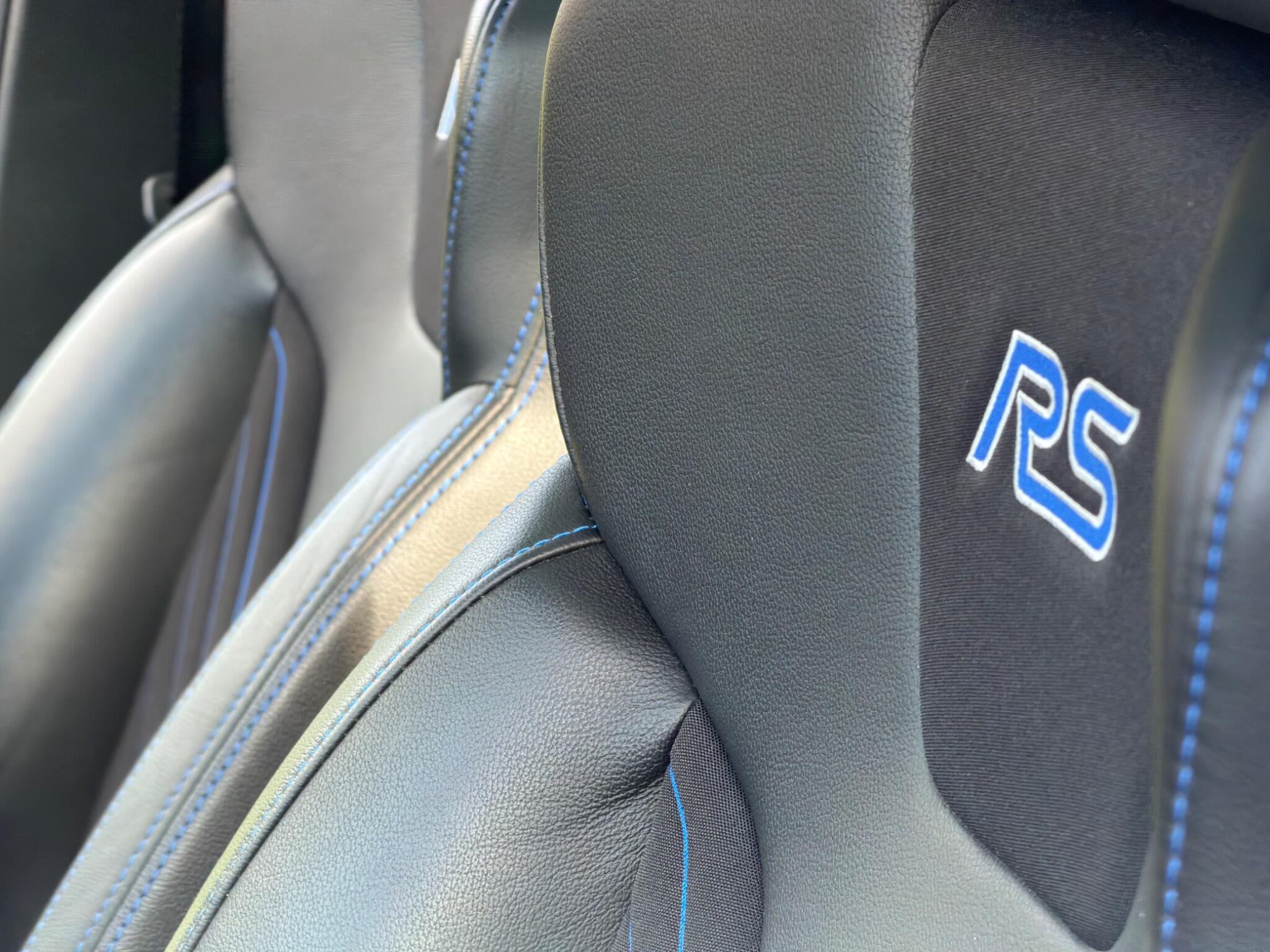 Ford Focus view 48