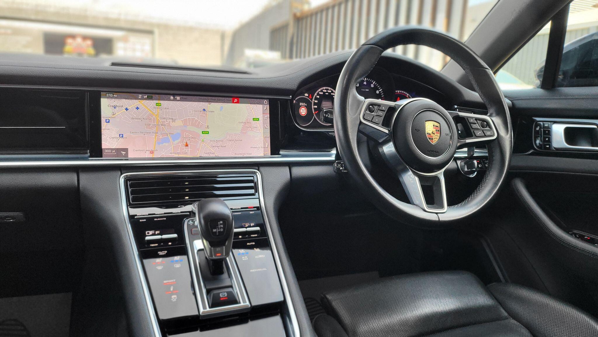 Porsche Panamera view 37