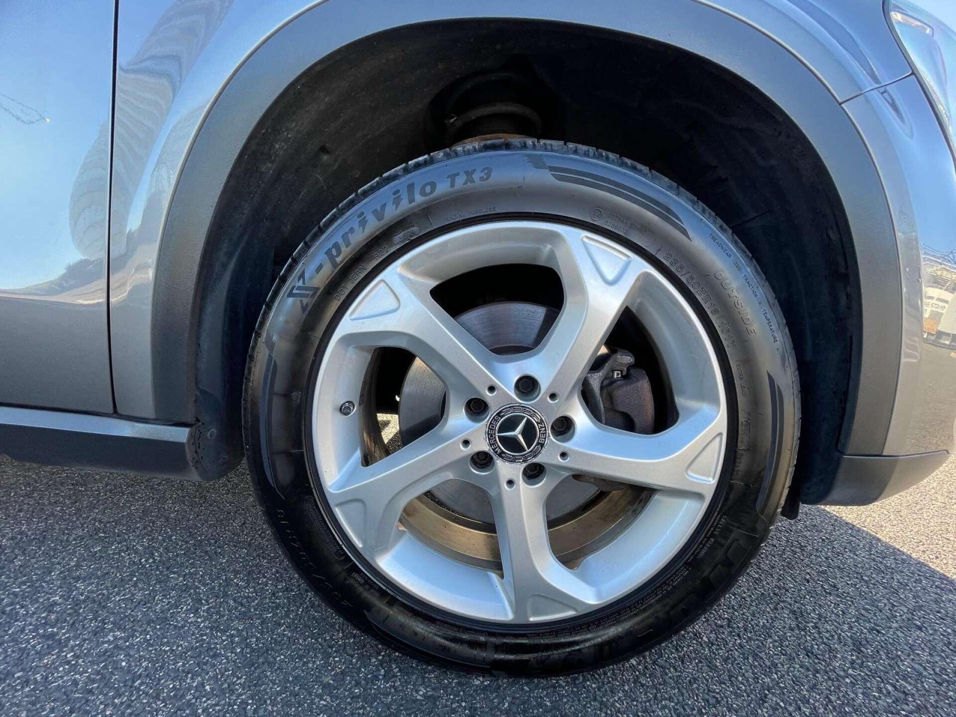 Mercedes-Benz Gla view 8