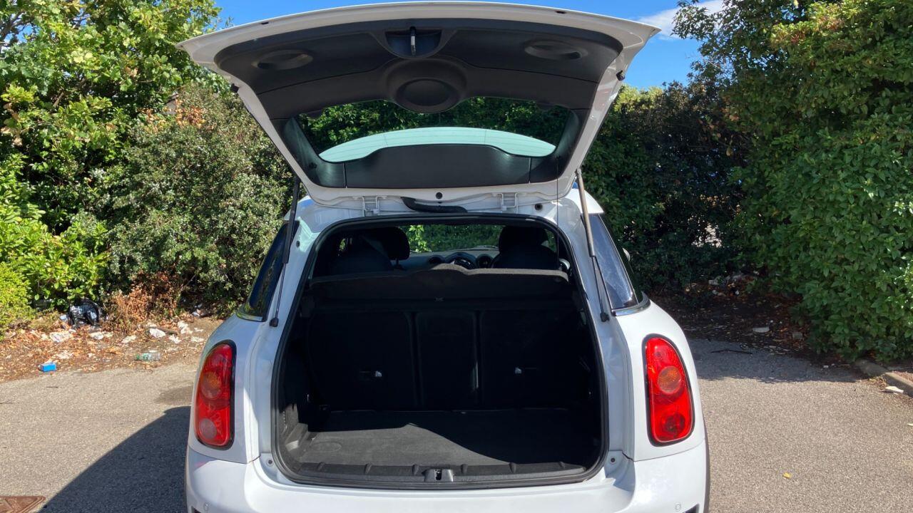 Mini Countryman view 36