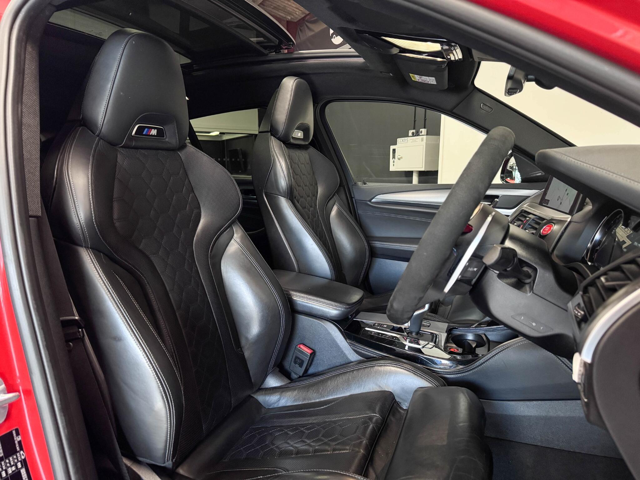 BMW X4 M view 40
