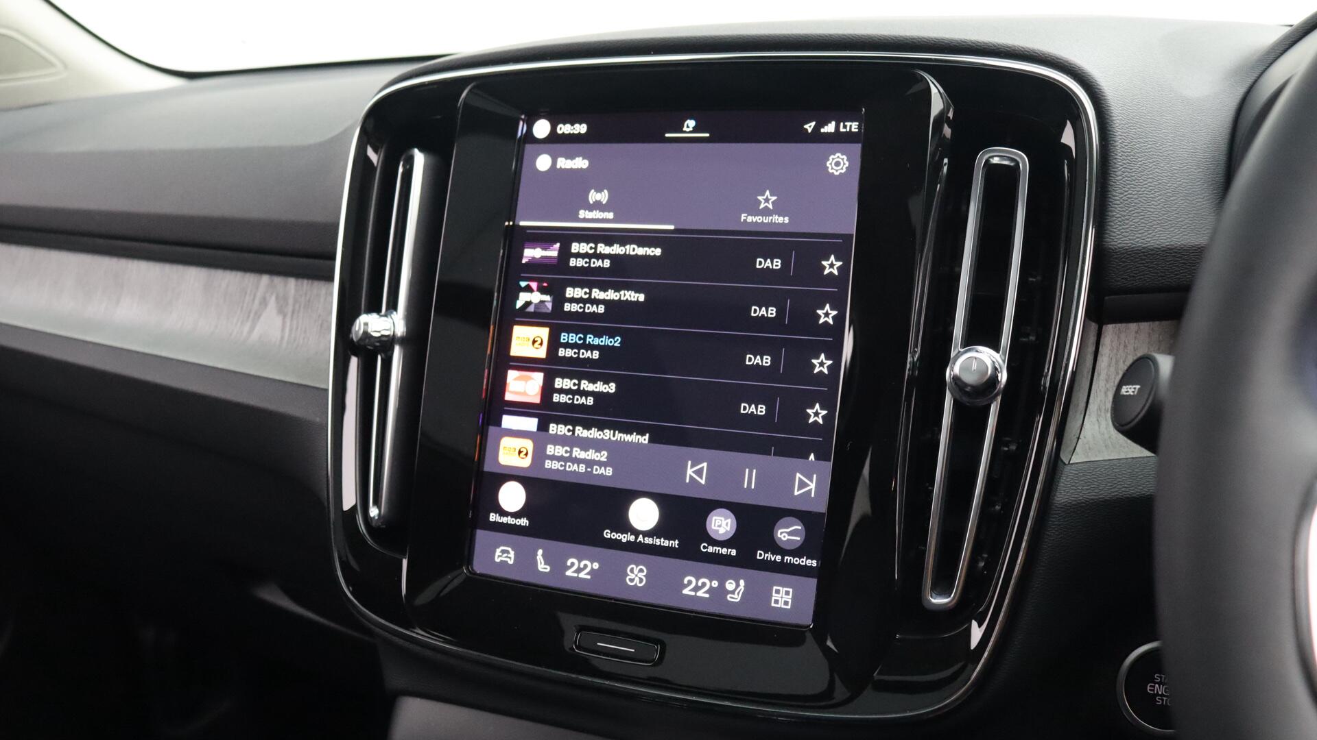 Volvo XC40 view 37