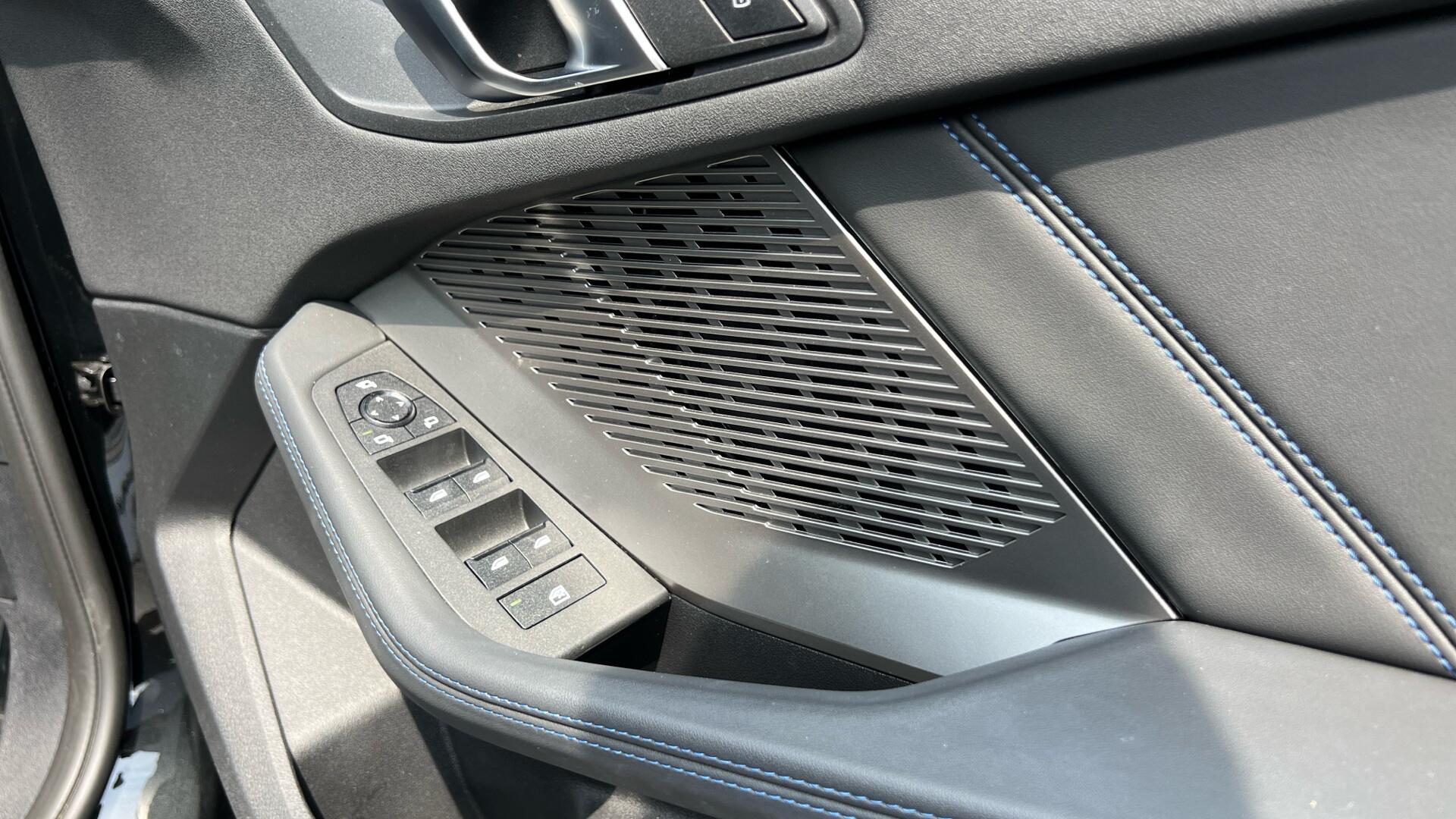 BMW 1 Series view 20