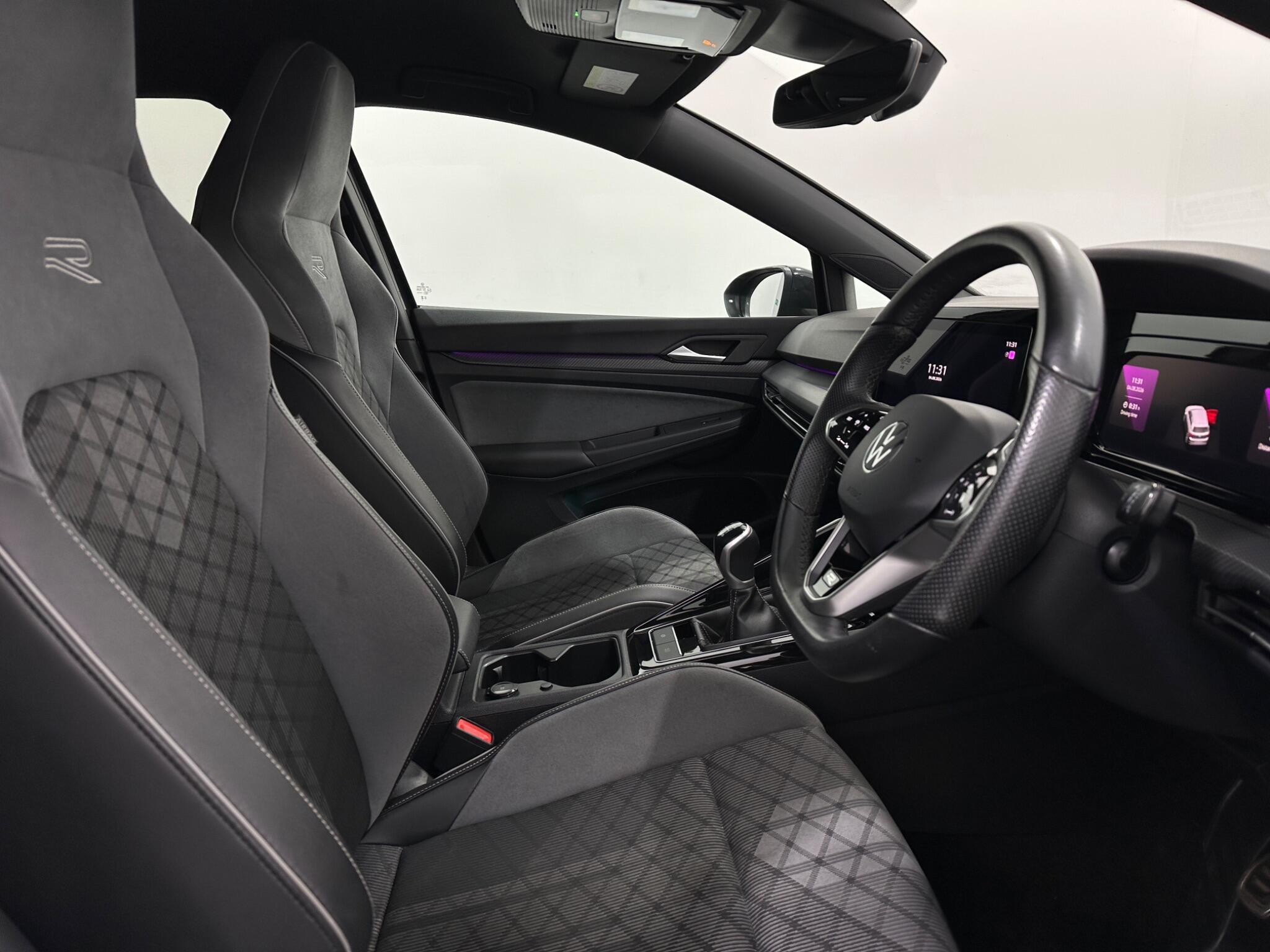 Volkswagen Golf view 30