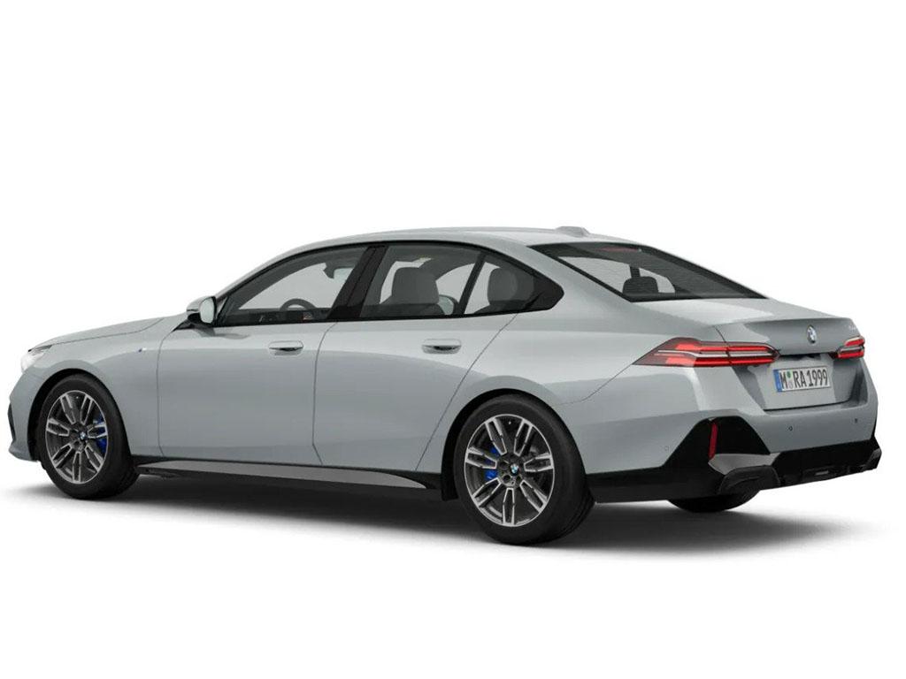 BMW 5 Series view 3