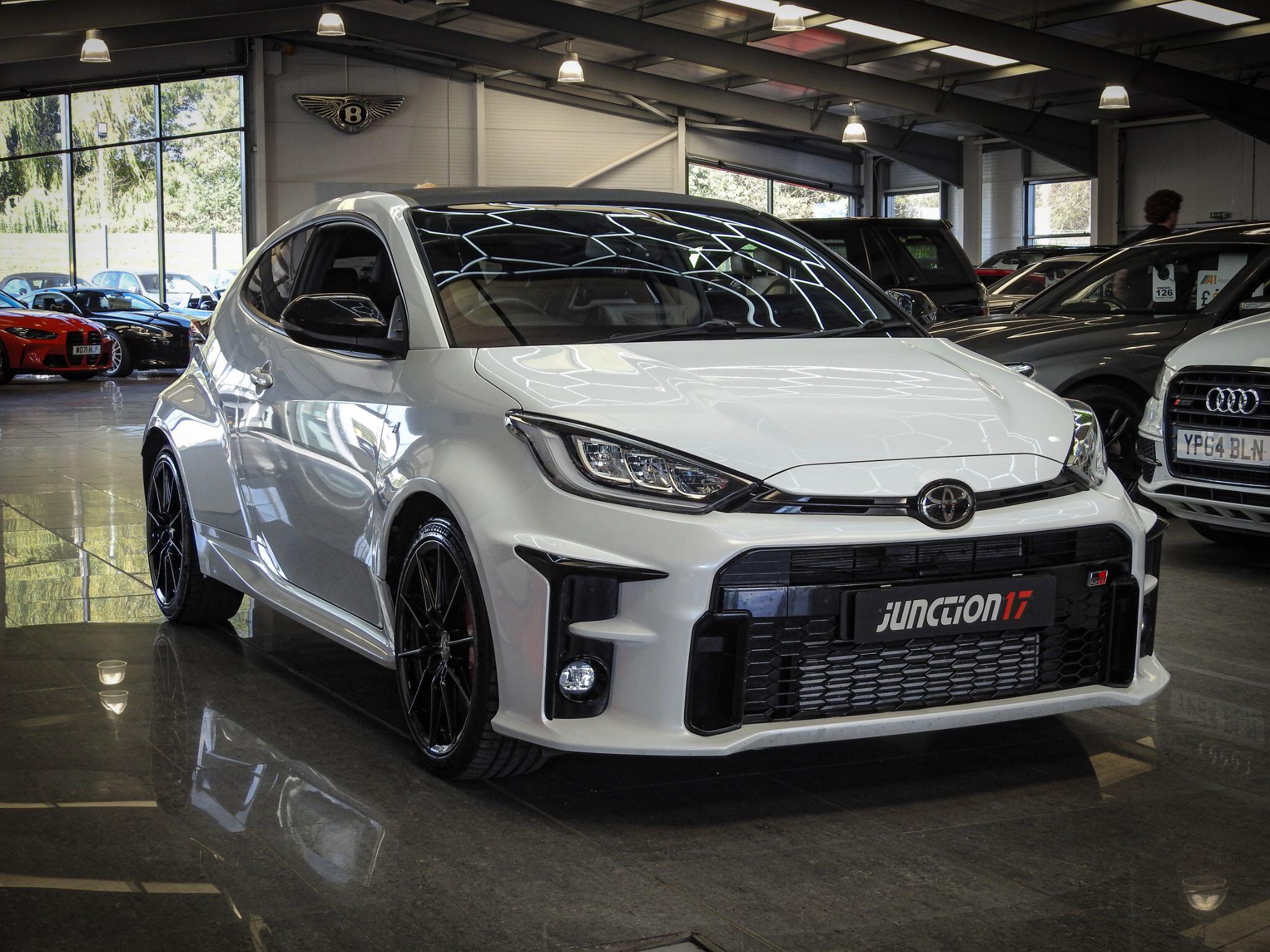 Toyota Yaris view 6