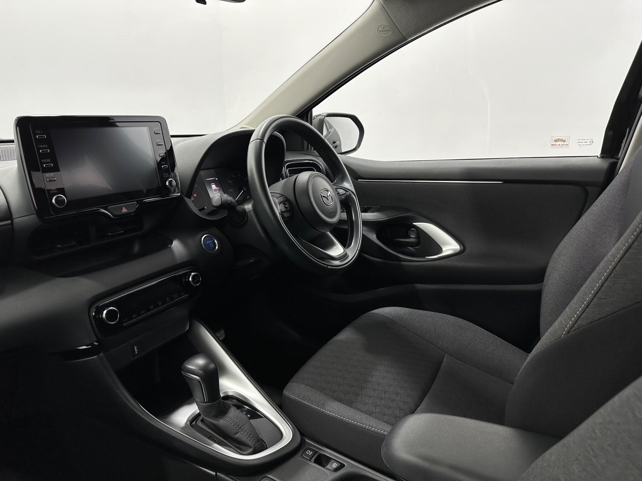 Mazda Mazda2 view 28