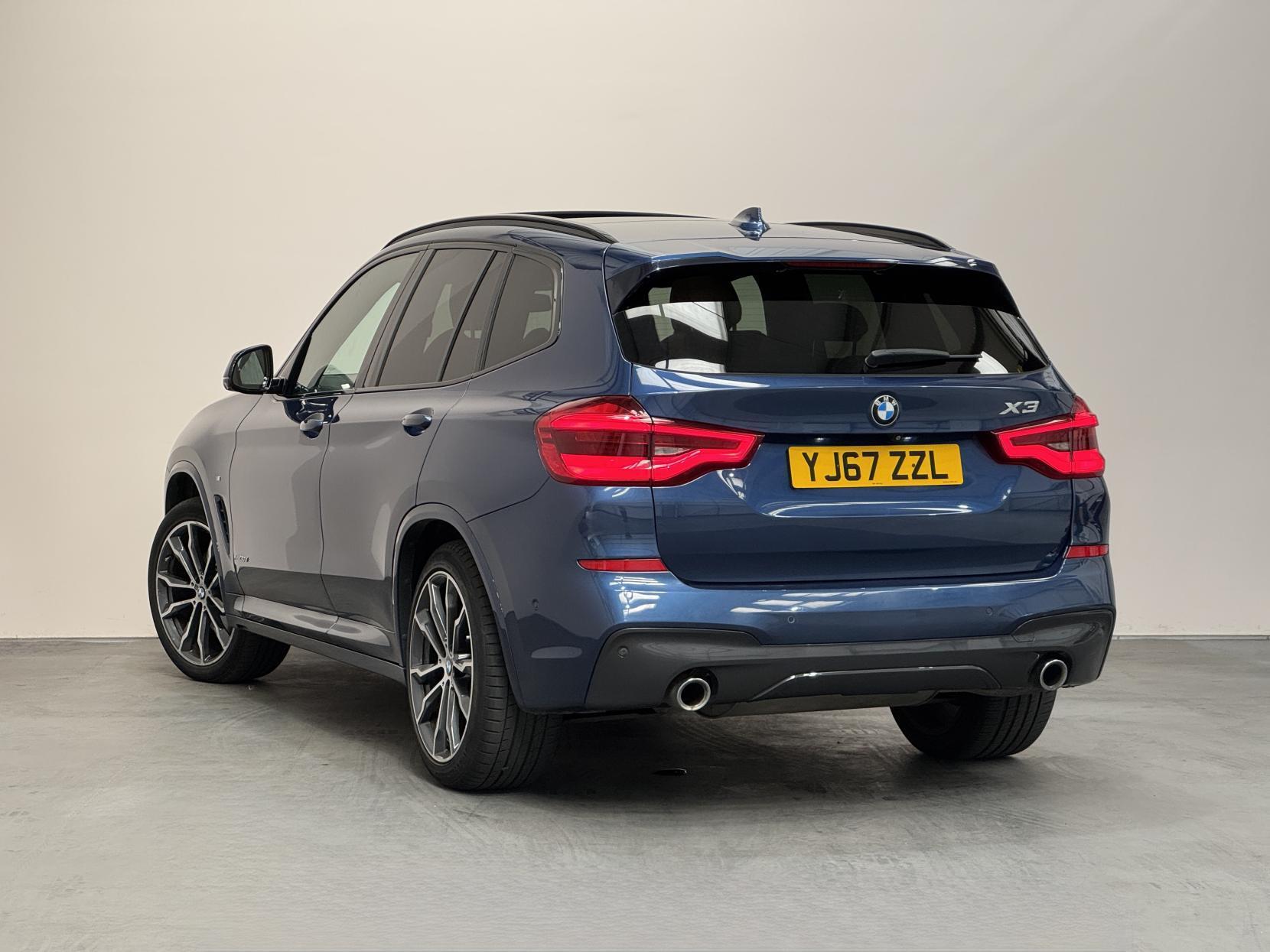BMW X3 view 9