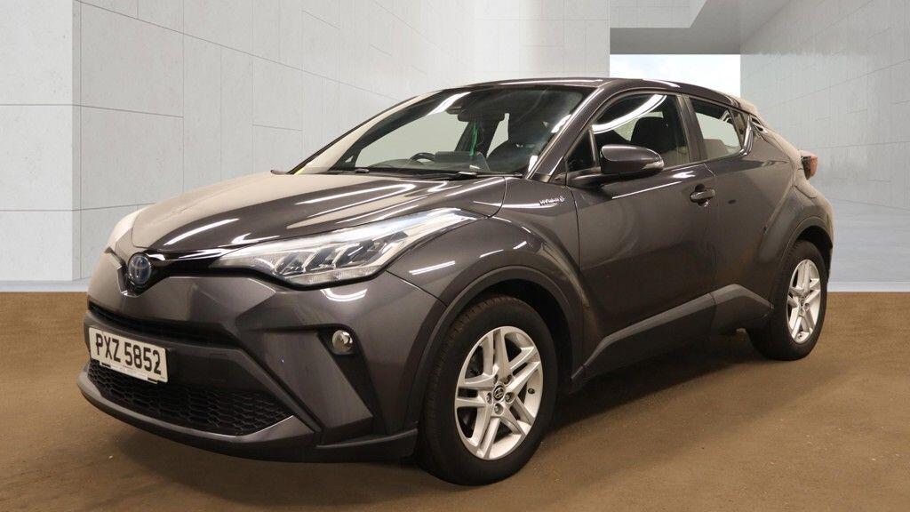 Toyota C-HR view 5