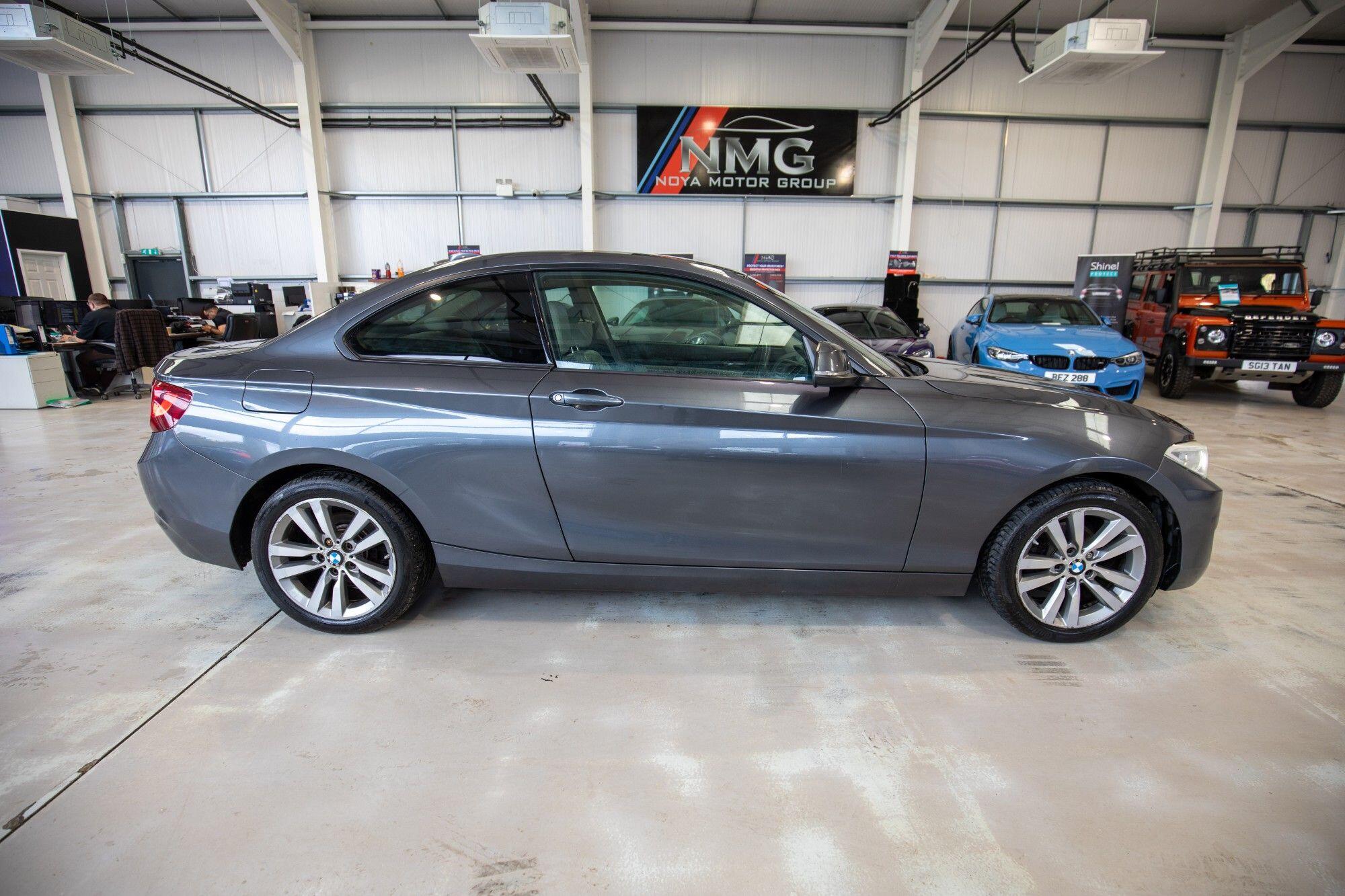 BMW 2 Series view 29
