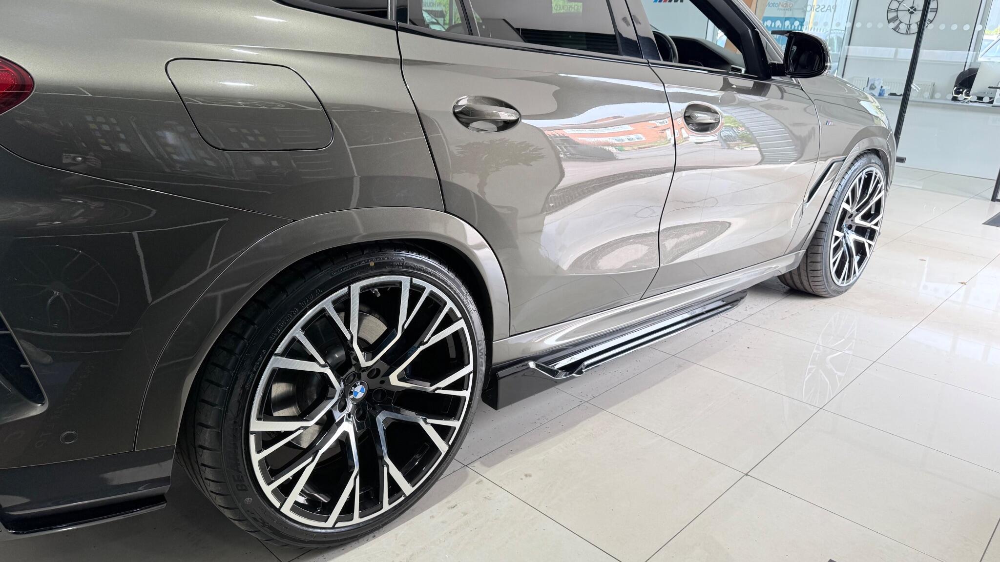 BMW X6 view 34