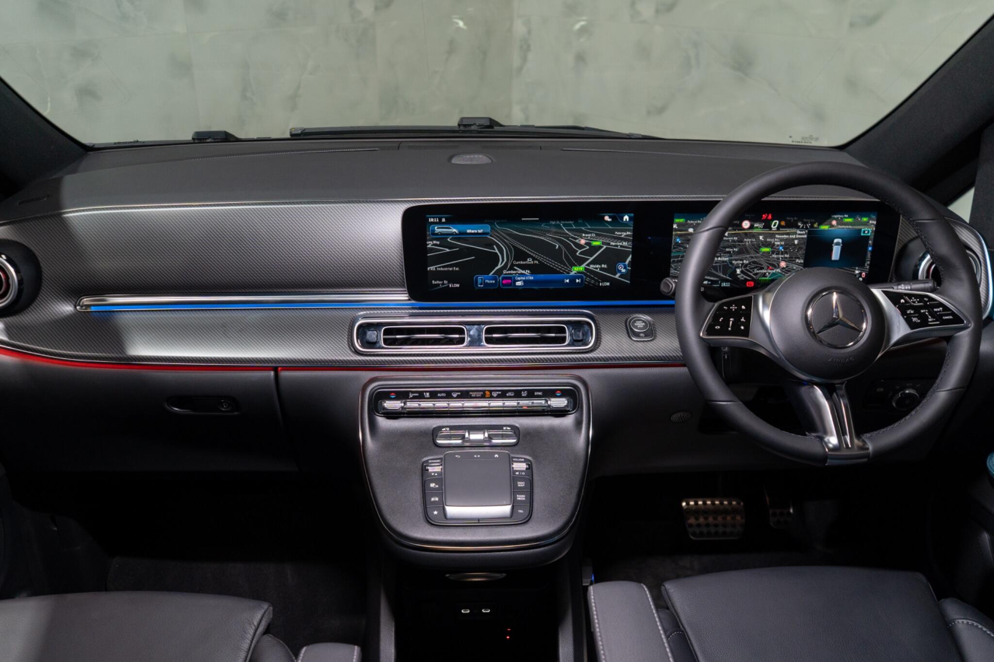 Mercedes-Benz V-Class view 12
