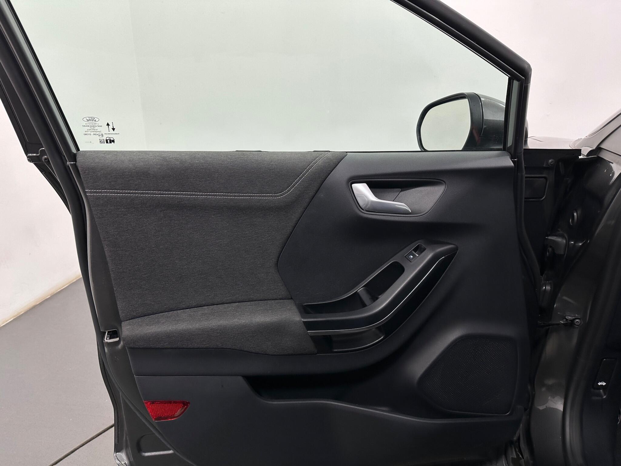 Ford Puma view 35