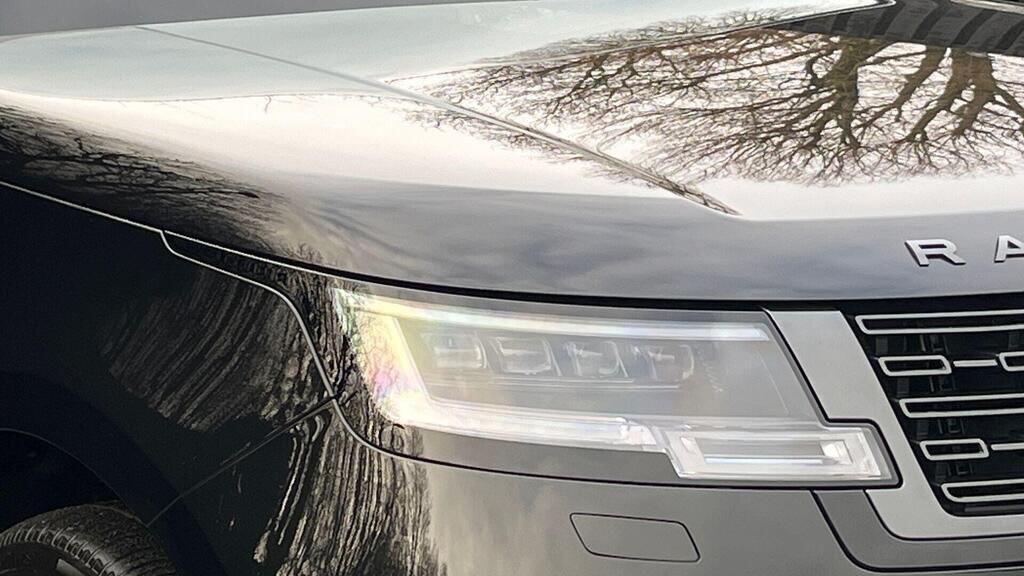 Land Rover Range Rover view 14