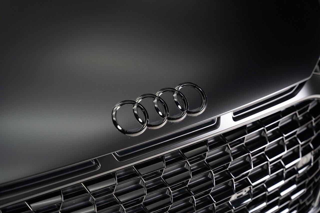 Audi R8 view 35