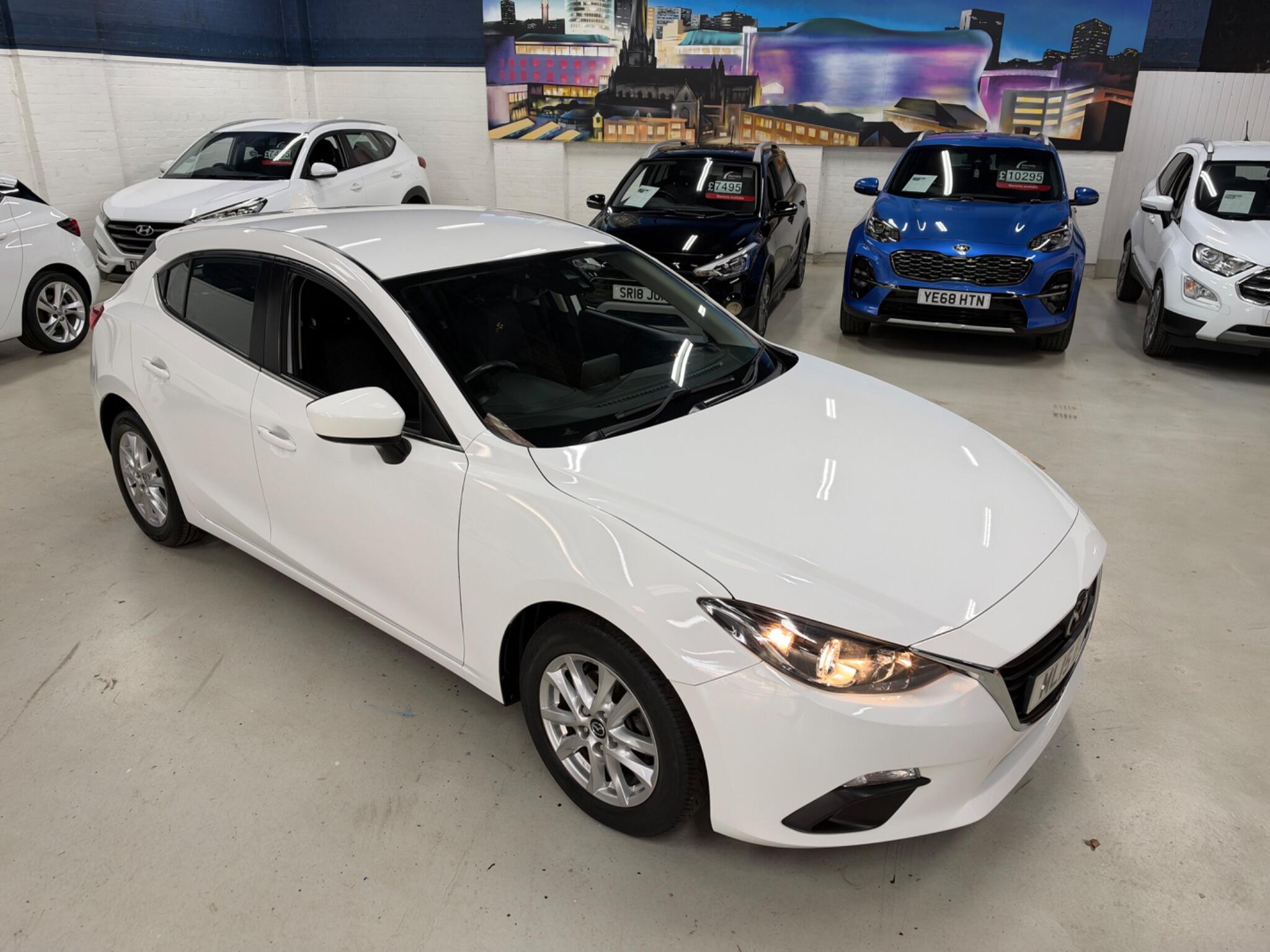 Mazda Mazda3 view 6