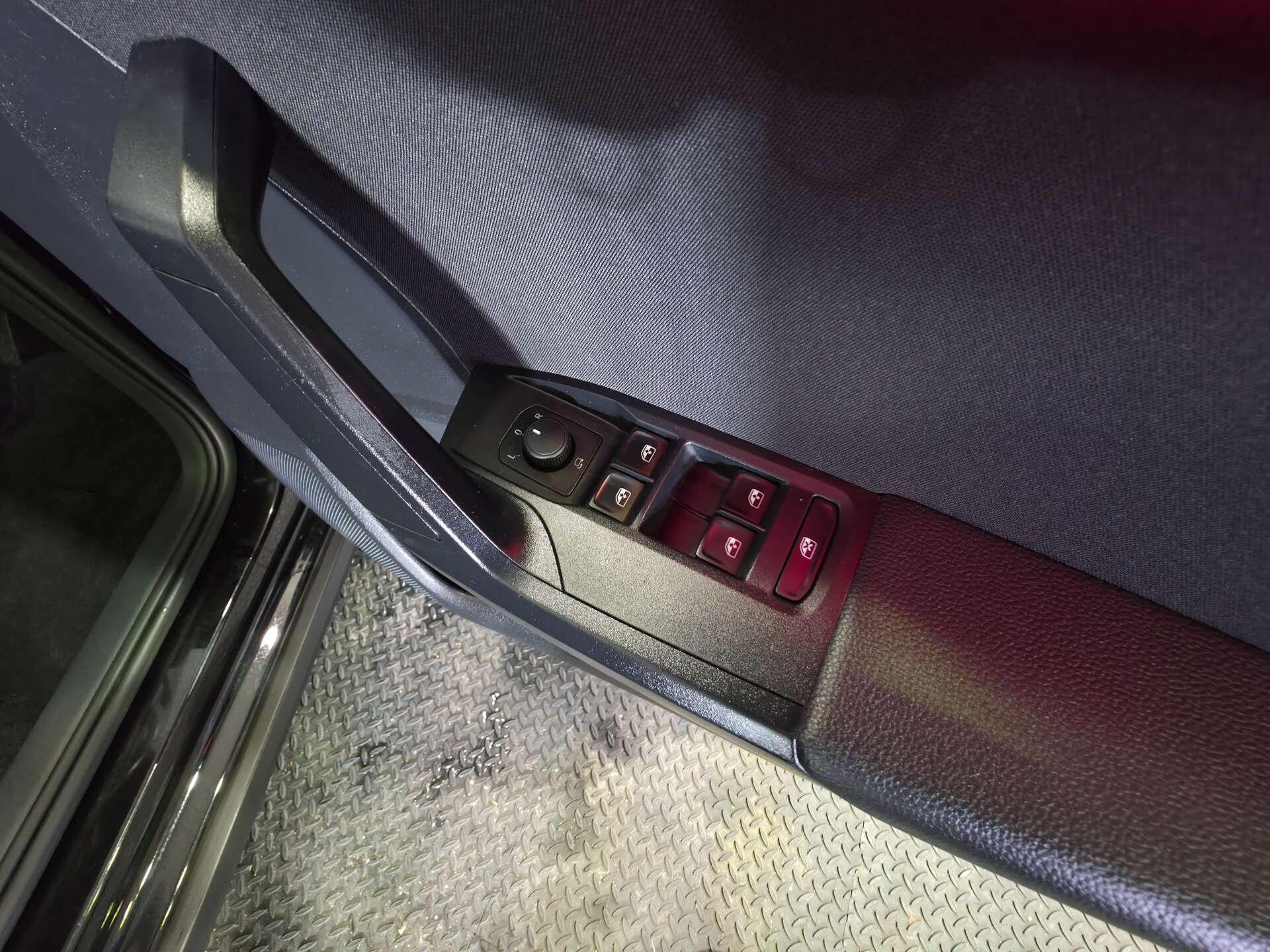SEAT Arona view 18
