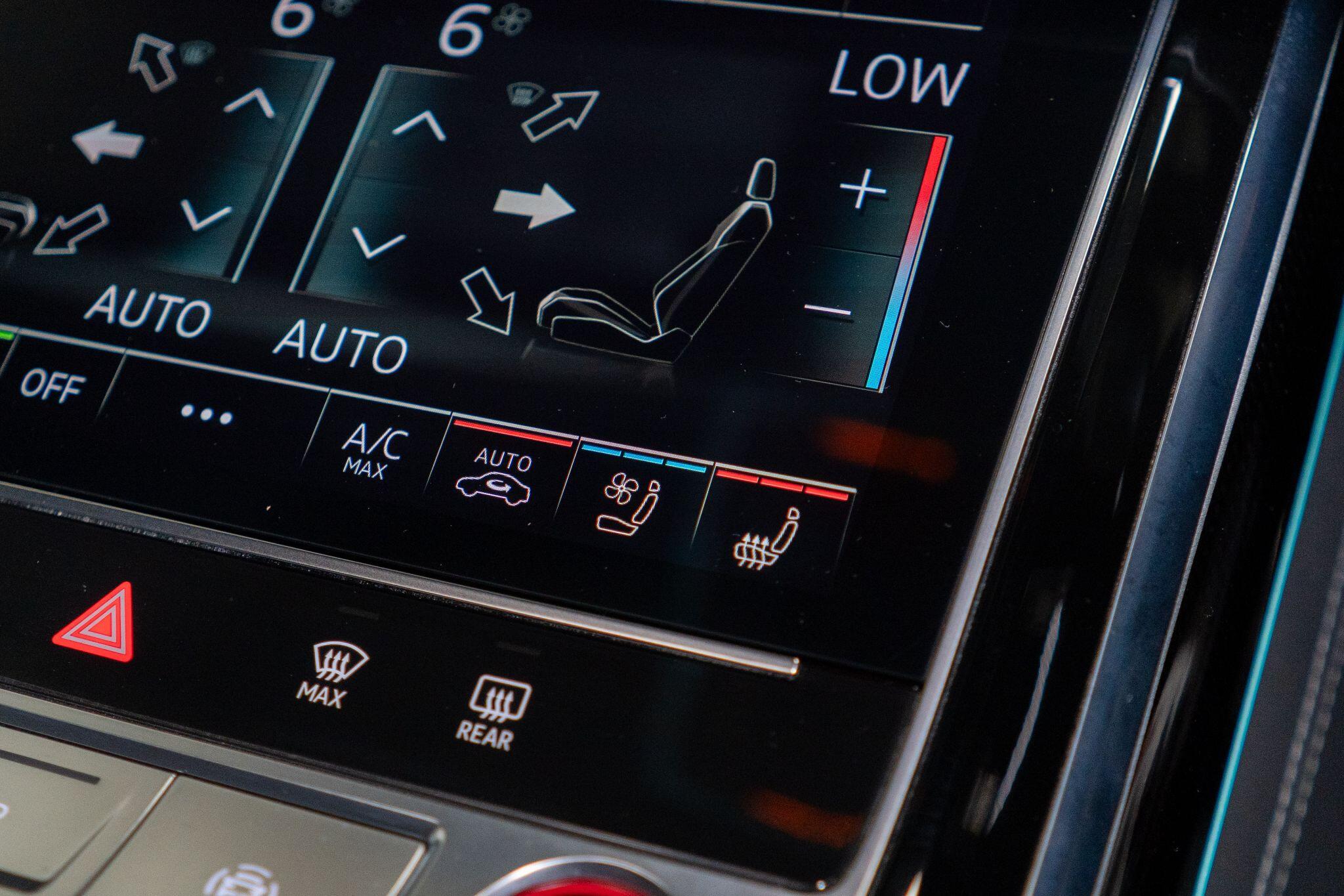 Audi S8 view 31