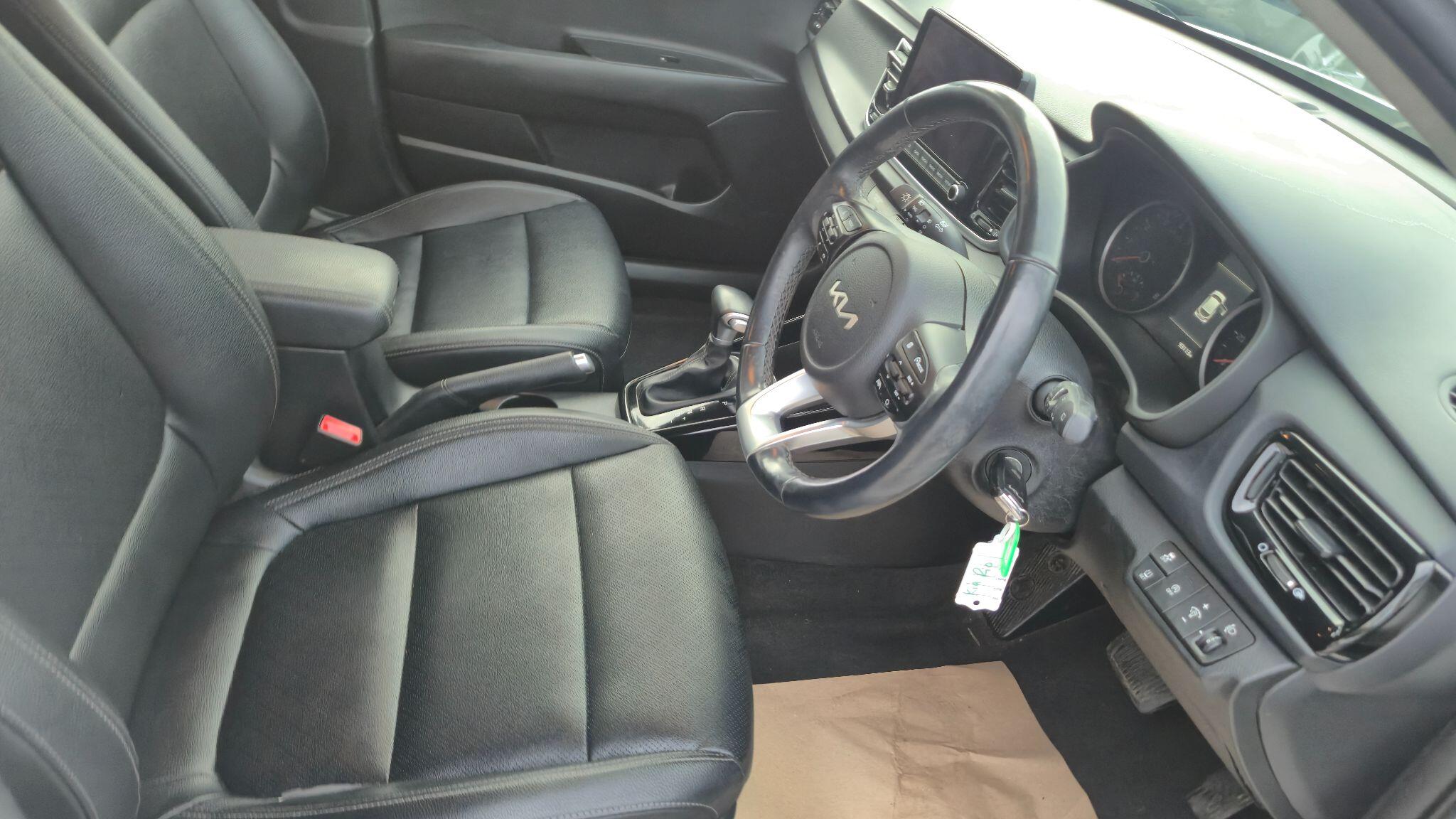 Kia Rio view 18