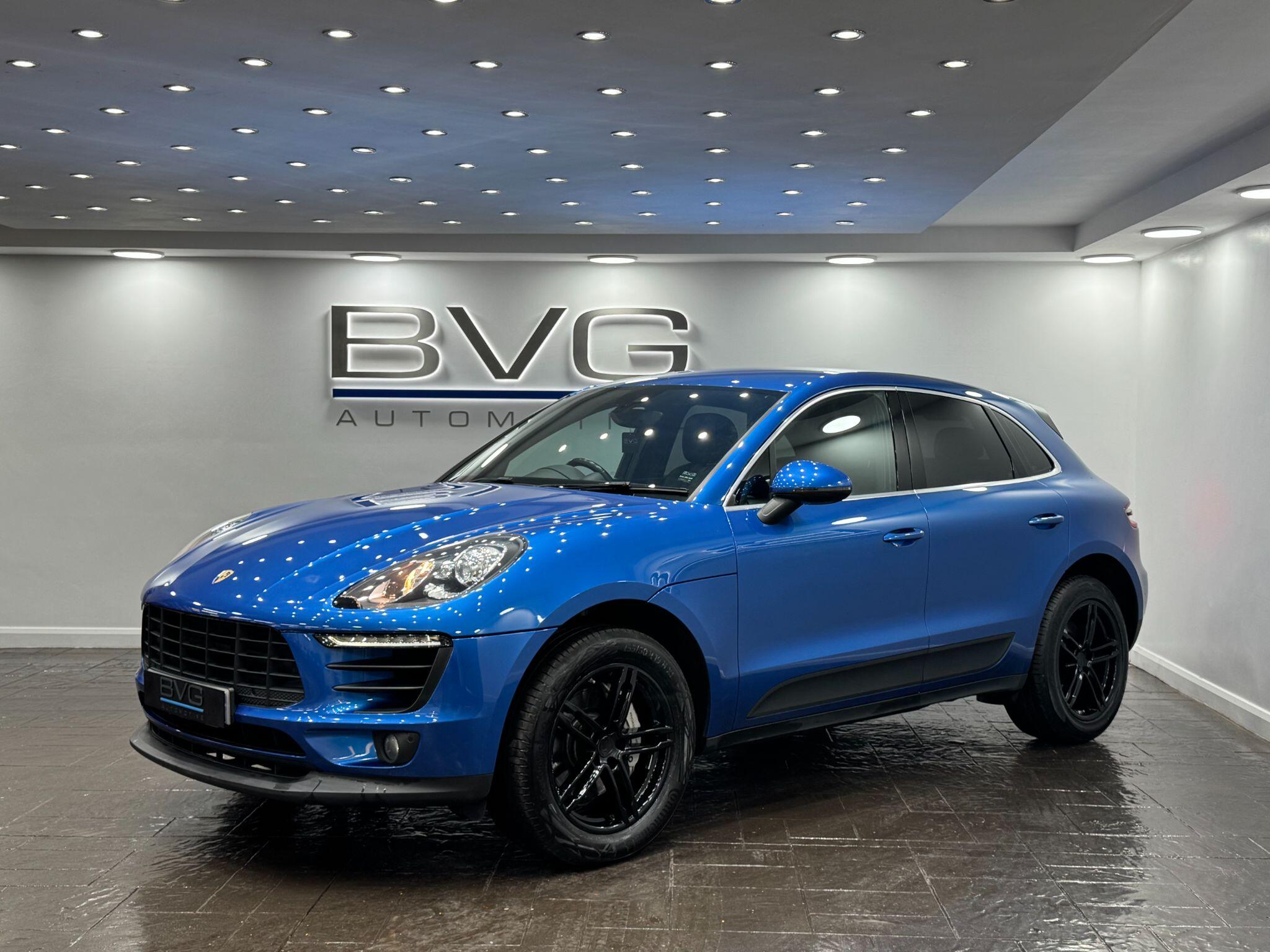 Porsche Macan view 5