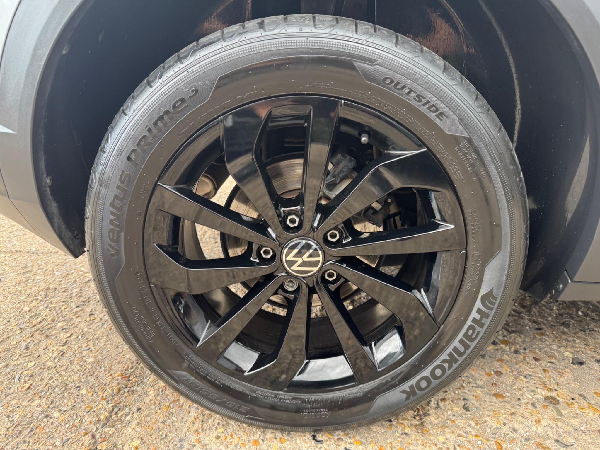 Volkswagen T-Roc view 36