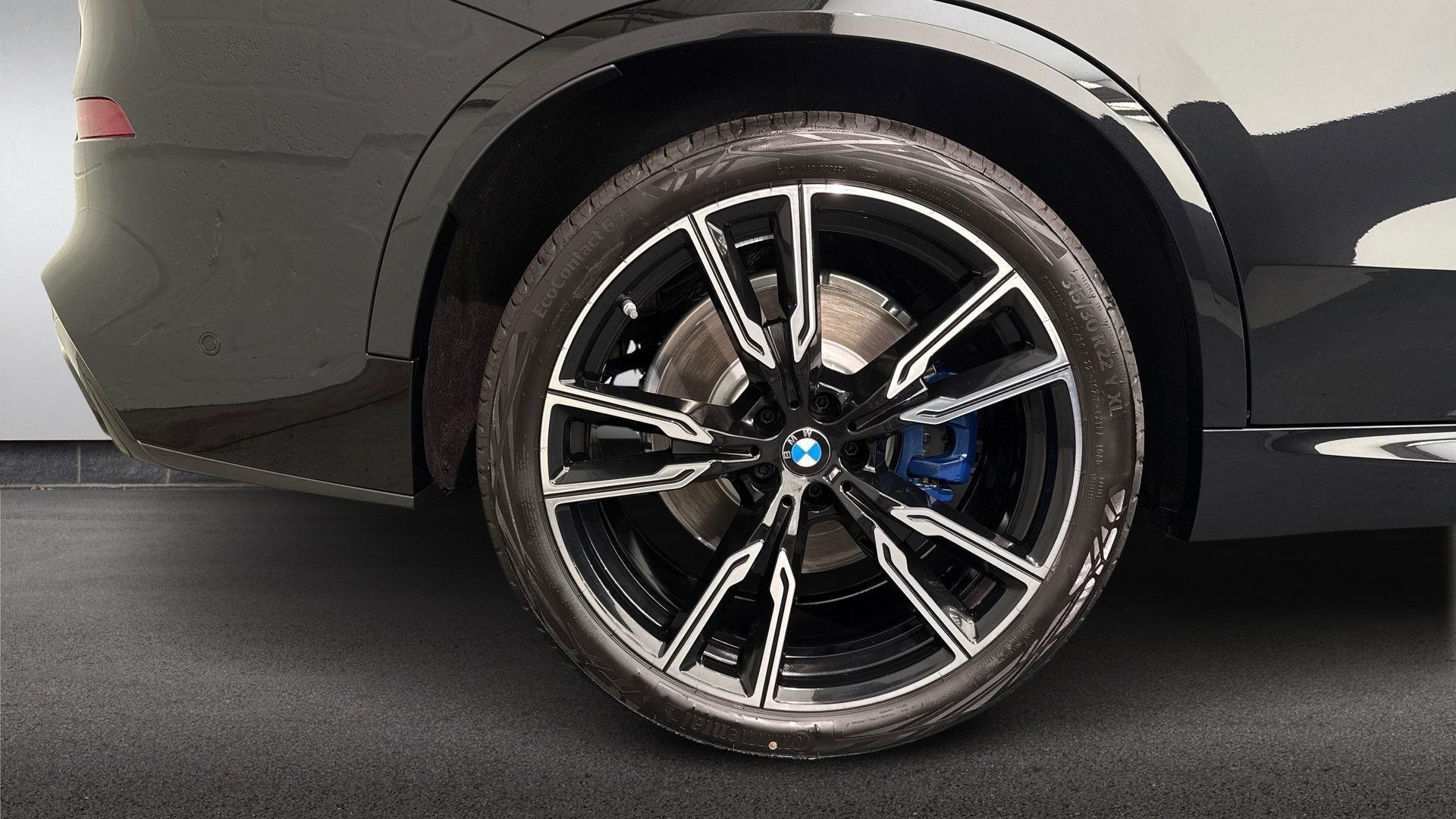 BMW X5 view 14