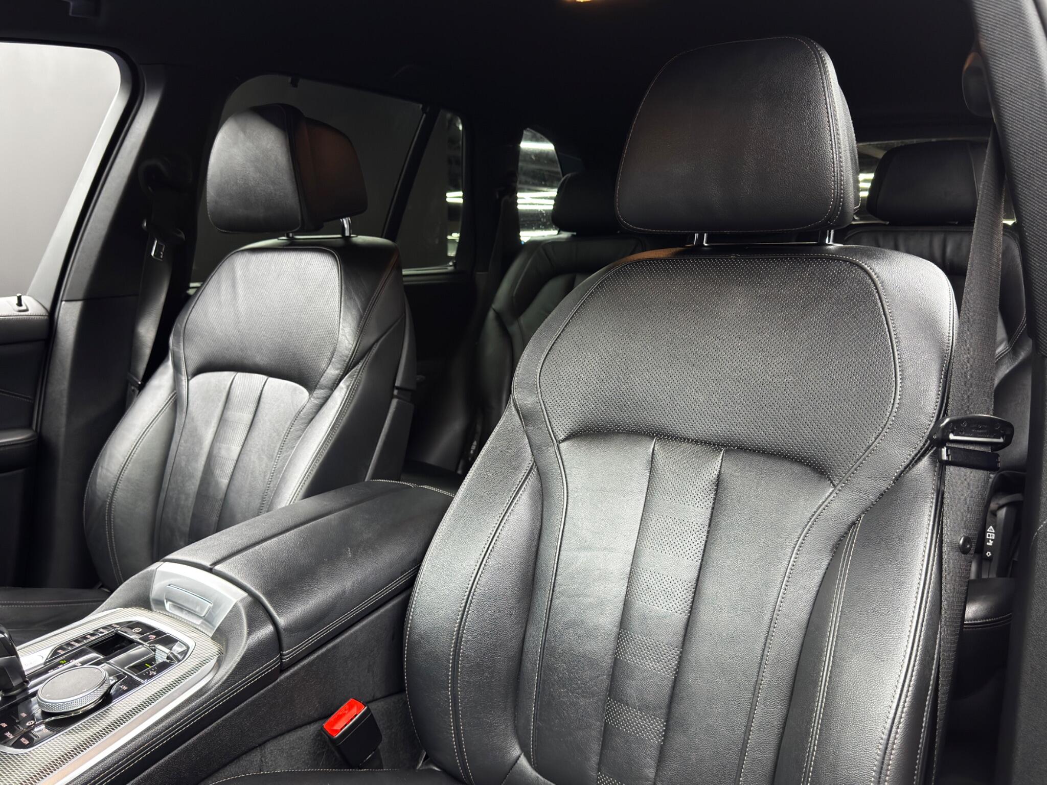 BMW X5 view 14