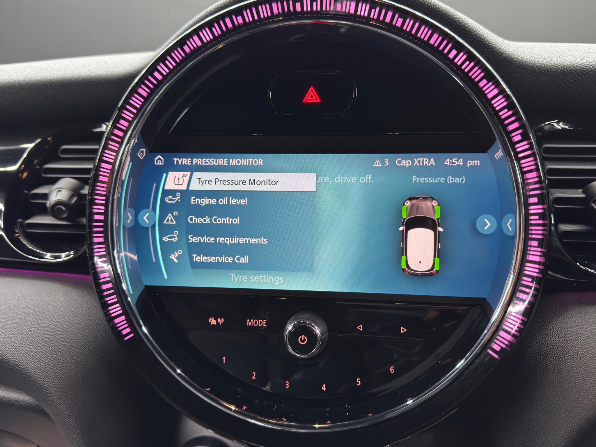 MINI Hatch view 33