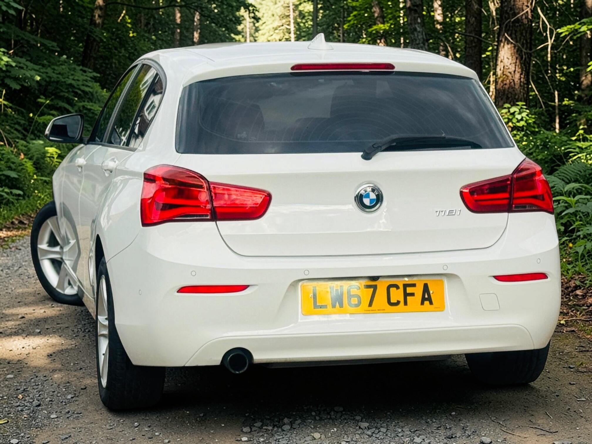 BMW 1 Series view 30
