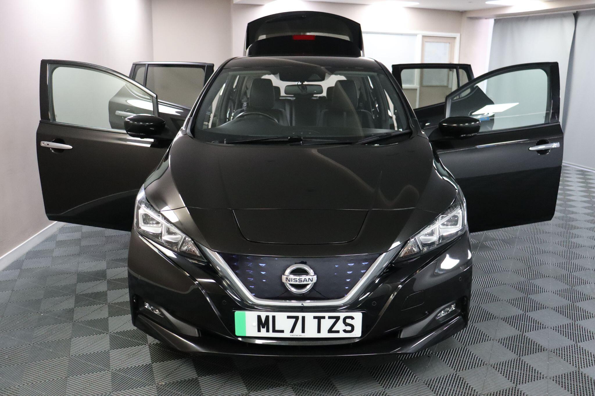 Nissan Leaf view 7