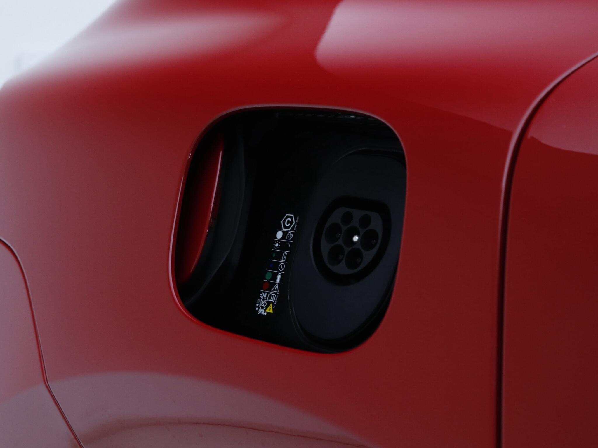 Porsche Macan view 28