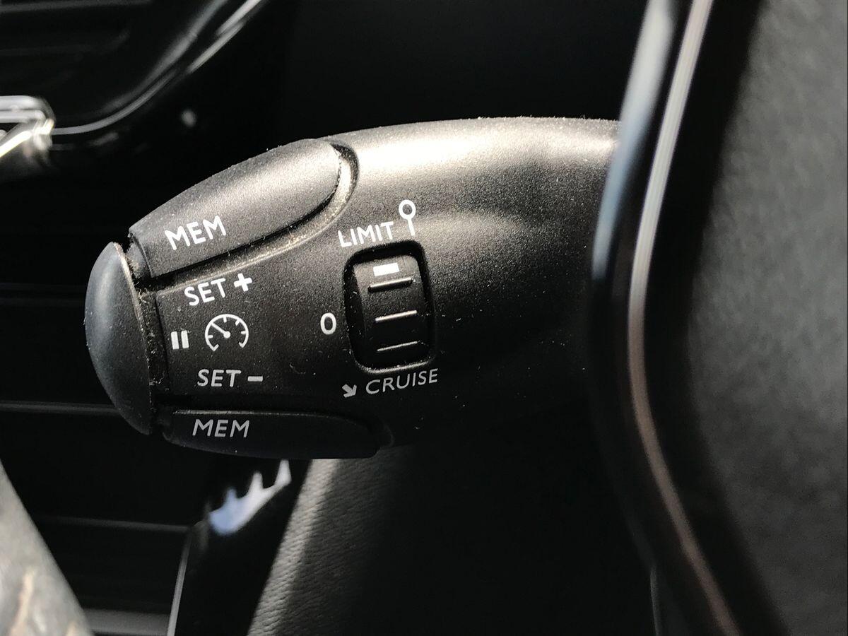 Peugeot 2008 view 23