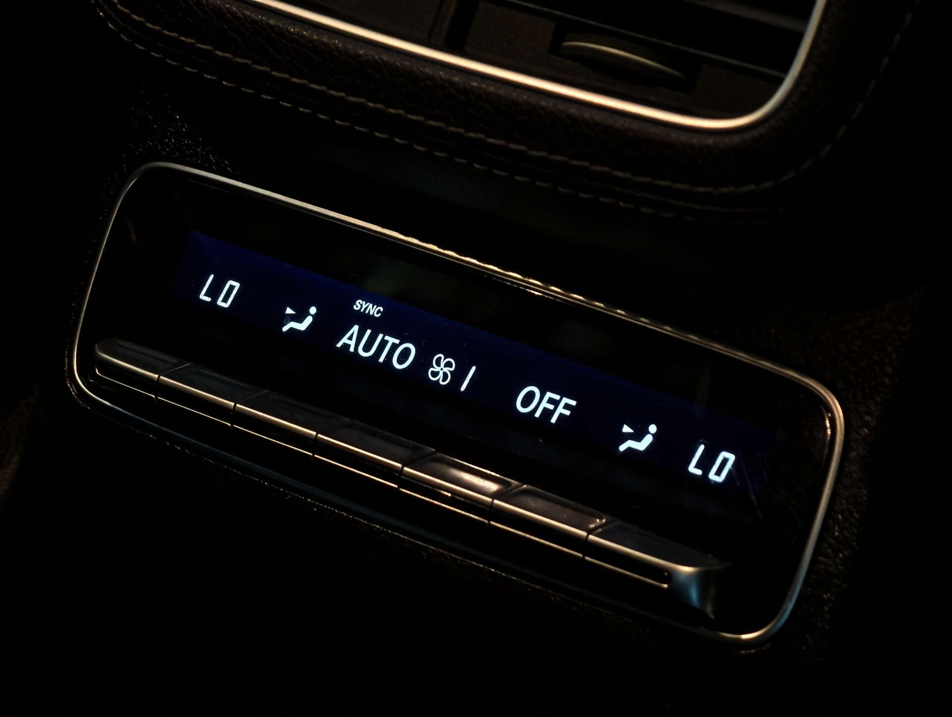 Mercedes-Benz Gle view 19