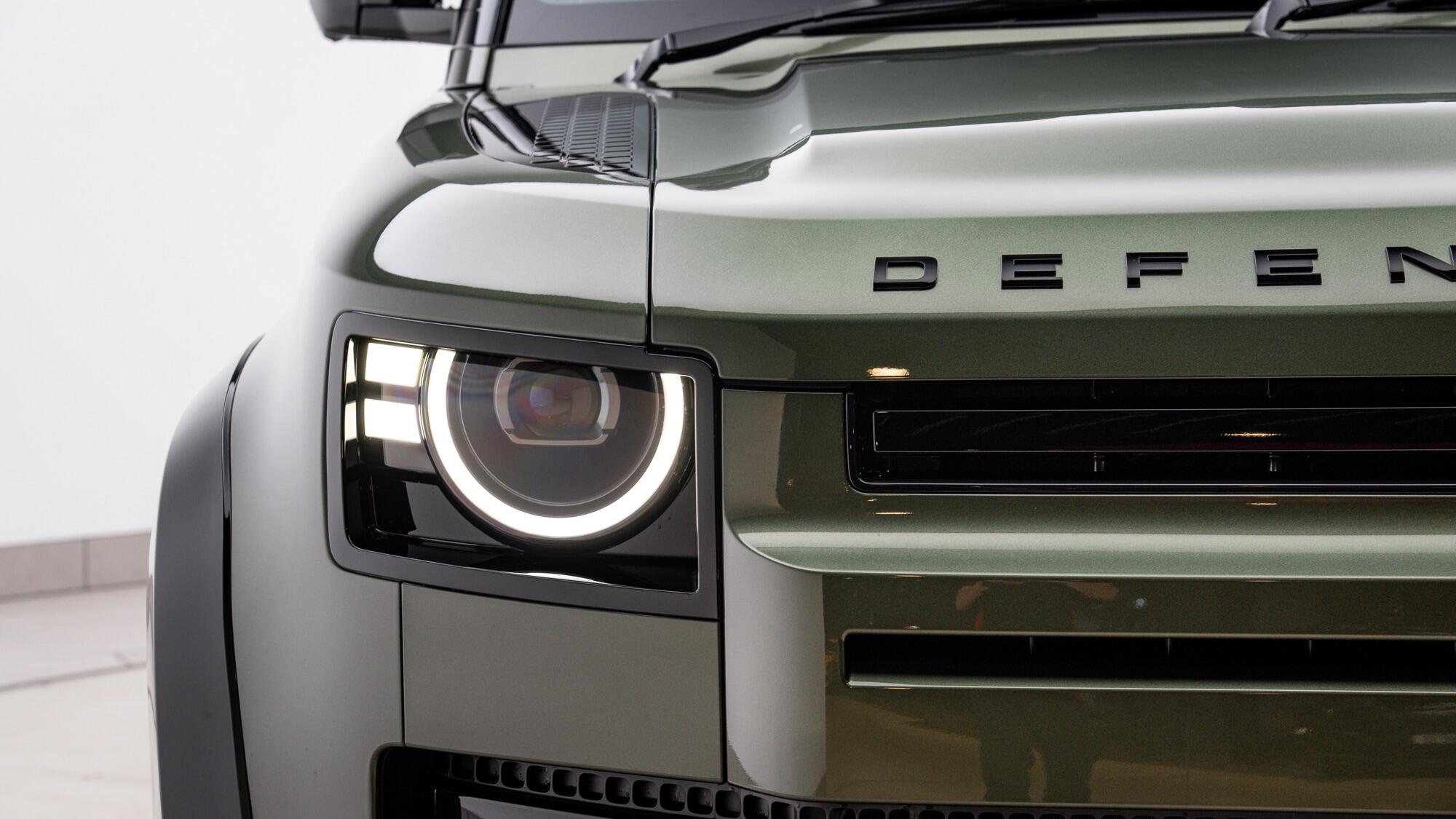 Land Rover Defender view 7