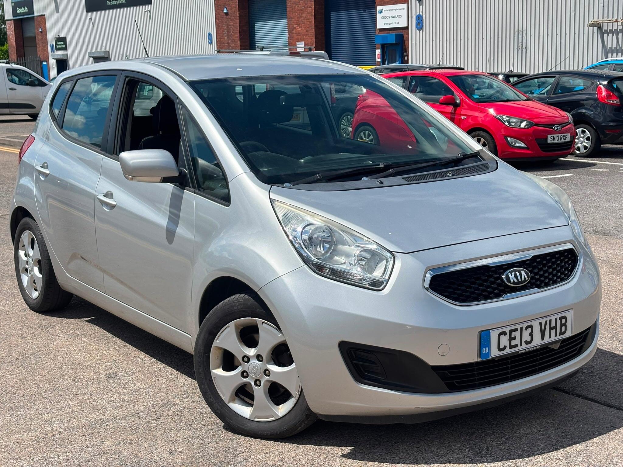 Kia Venga view 5
