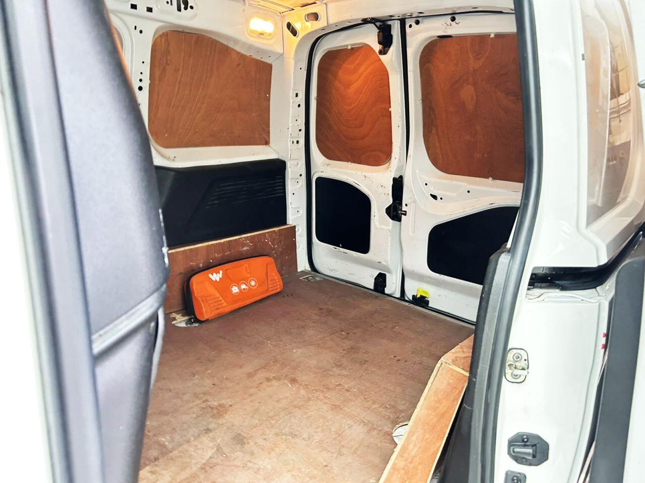 Peugeot Partner view 23