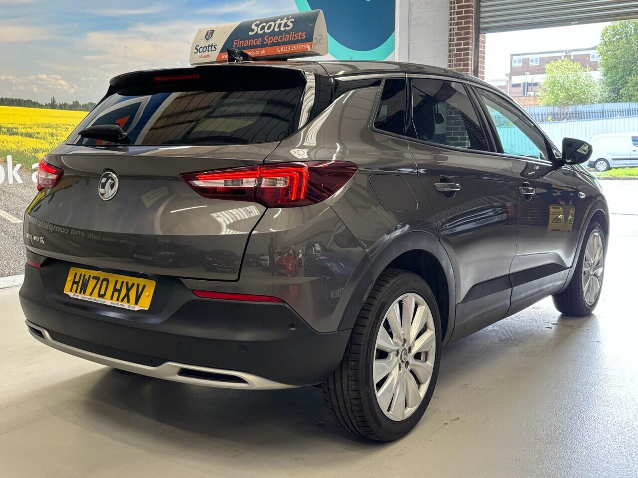 Vauxhall Grandland X view 5