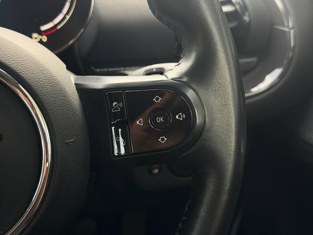MINI Clubman view 29