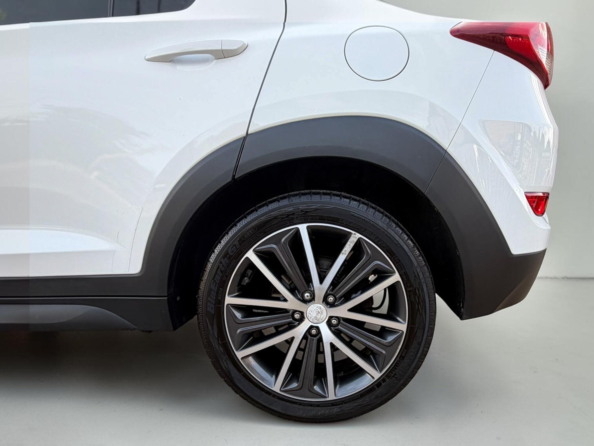 Hyundai Tucson view 40