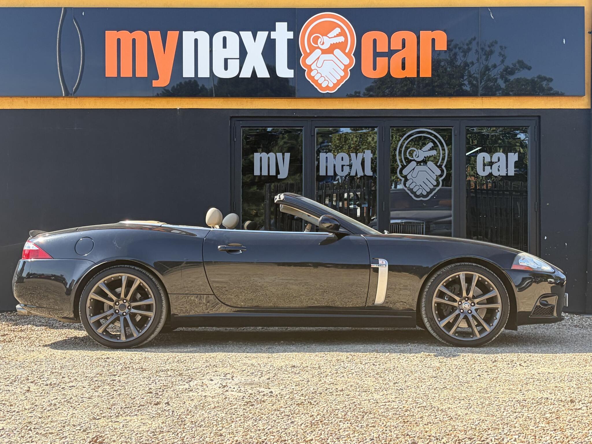 Jaguar XKR view 14